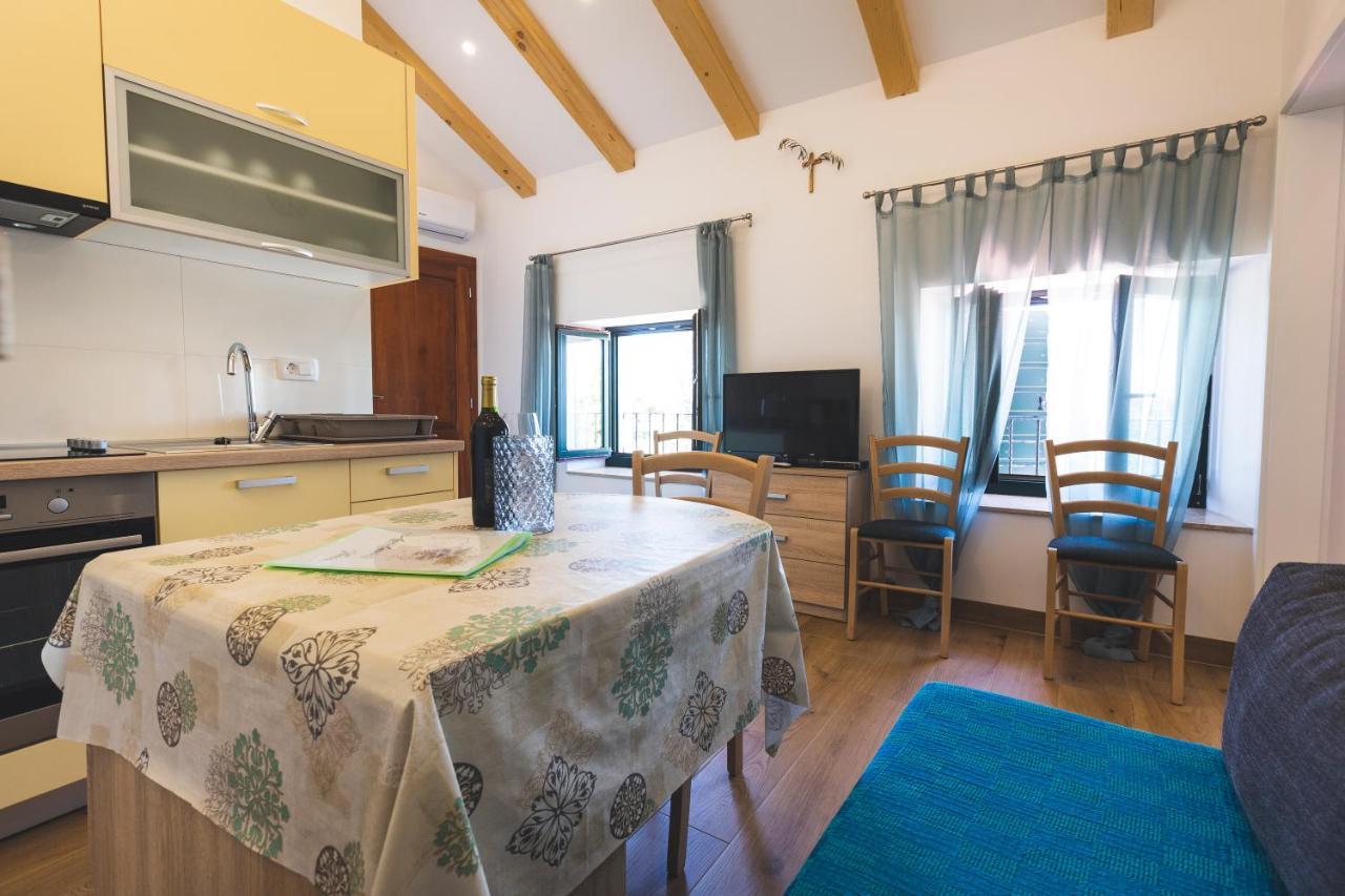 Vinea Apartmani Umag, Ulica G Garibaldia 2 Eksteriør billede