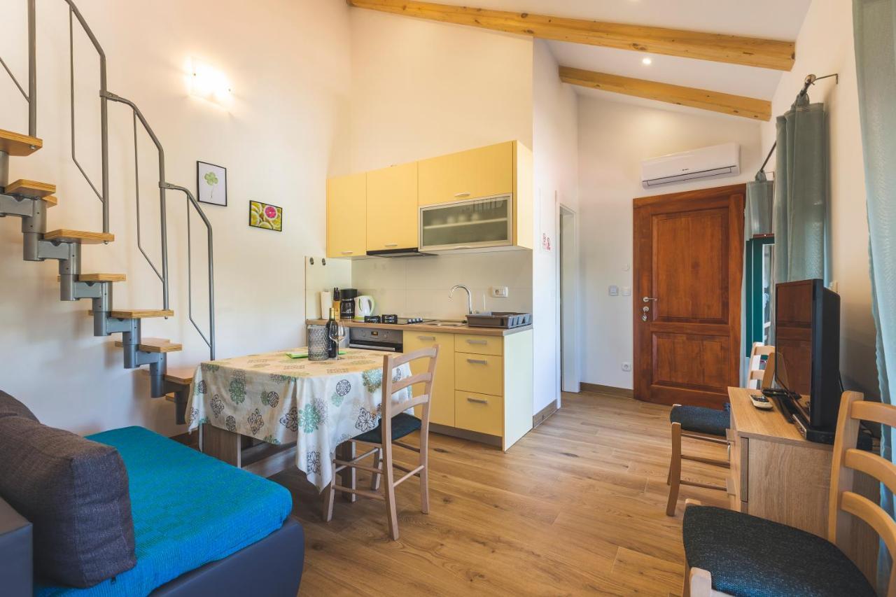 Vinea Apartmani Umag, Ulica G Garibaldia 2 Eksteriør billede