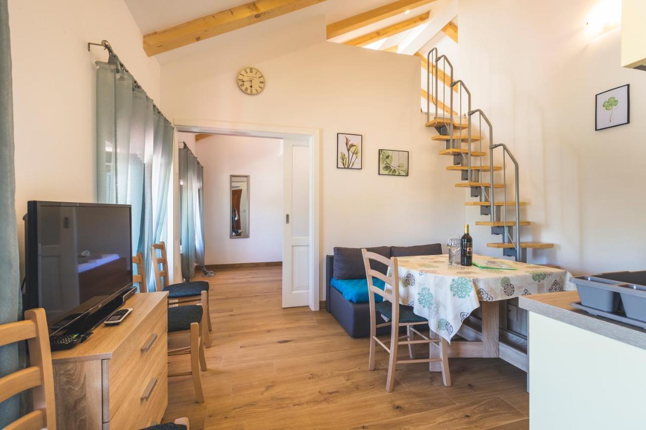 Vinea Apartmani Umag, Ulica G Garibaldia 2 Eksteriør billede